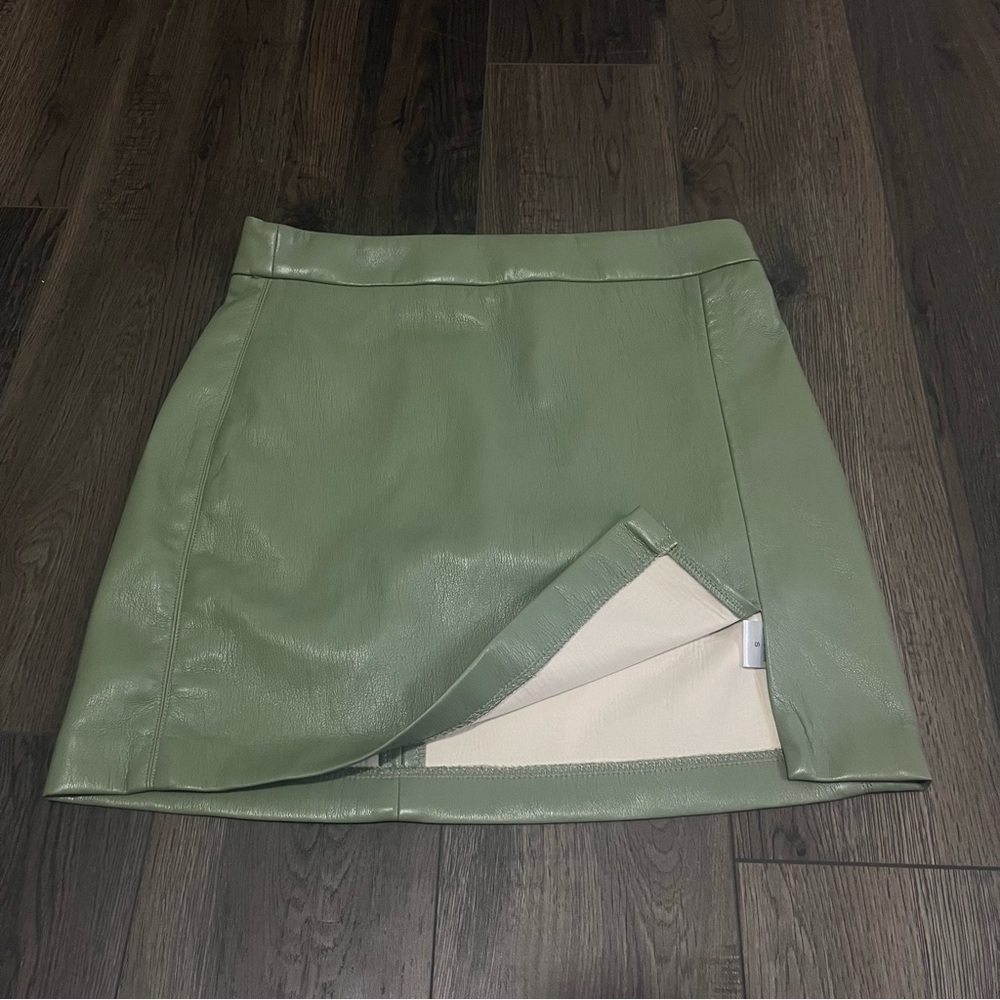 WINDSOR - High Rise Slit - Mini Skirt - Green - Women’s S